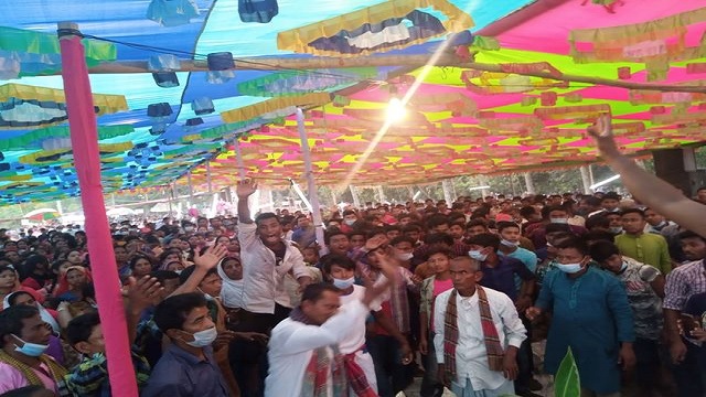 ঠাকুরগাঁওয়ের পীরগঞ্জে সনাতন ধর্মাবলম্বীদের সাধুর মেলা অনুষ্ঠিত