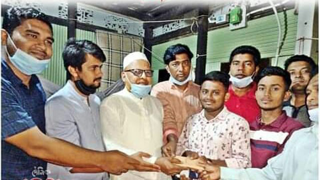 অসহায় দুই শিক্ষার্থীর সম্পূর্ণ লেখাপড়ার দায়িত্ব নিলেন মন্ত্রী তাজুল ইসলাম
