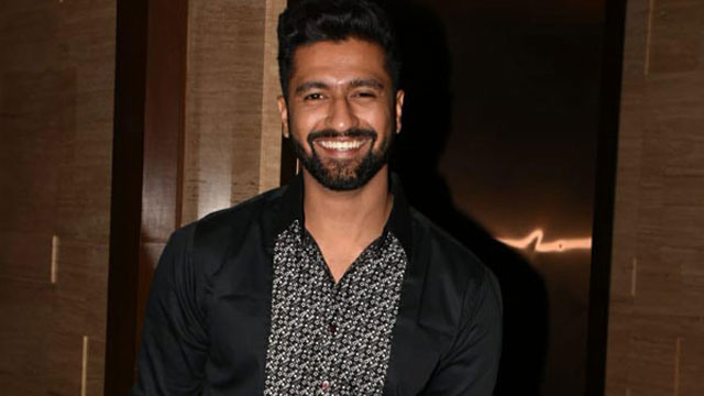 এবার করোনায় আক্রান্ত ভিকি কৌশল