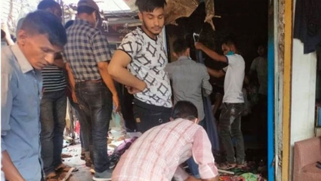 বগুড়ায় রফিক খাঁন নিউ মার্কেটের ববি টেইলার্স অগ্নিকাণ্ড
