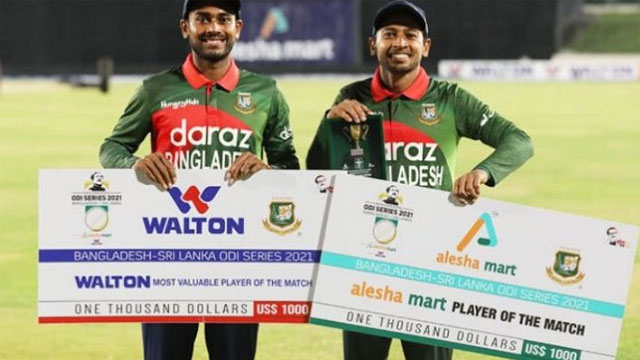 দ্বিতীয় ম্যাচেও ম্যাচ সেরার পুরস্কার মুশফিকের হাতে