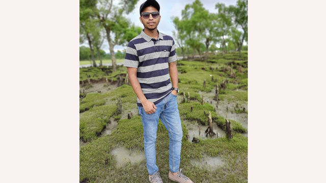 জীবন কি-থেকে কি হয়ে যায় !