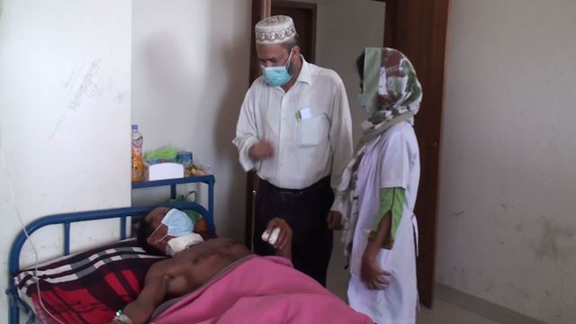 গোপালগঞ্জে গ্রাম্য ডাক্তারকে গলা কেটে হত্যার চেষ্টা