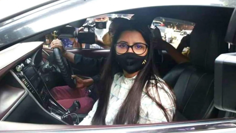 সাভার থানায় চিত্রনায়িকা পরীমনি