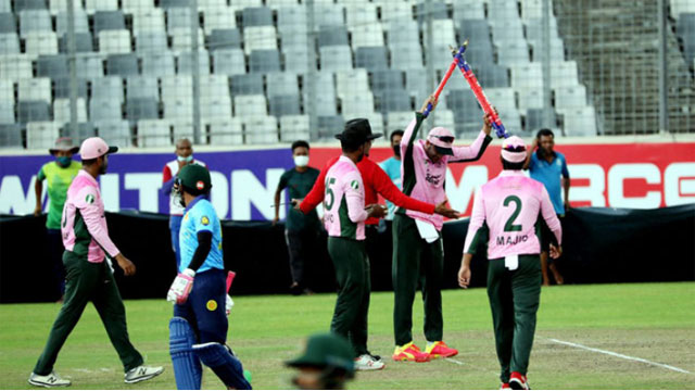 আবারও বির্তকে জড়ালেন সাকিব!