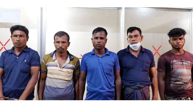 আশুলিয়ায় ১৪ মামলার আসামিসহ ৫ গরু চোর আটক