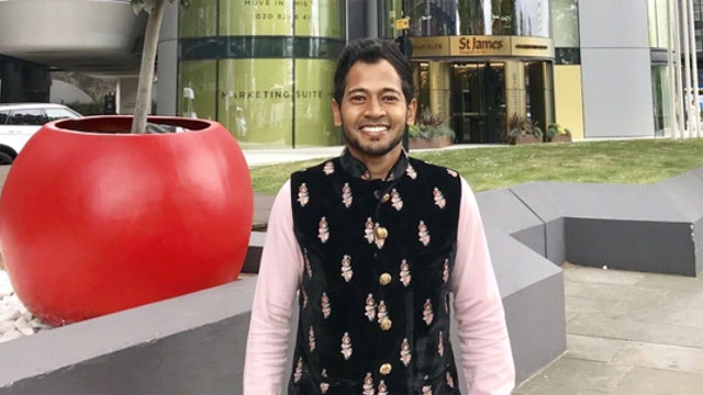 আল্লাহ্‌র রহমতে সুস্থতার পথে বাবা-মা