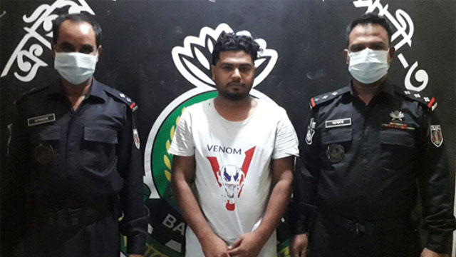 টাঙ্গাইলে টিকা রেজিস্ট্রেশনের প্রতারণা চক্রের ১ সদস্য গ্রেপ্তার