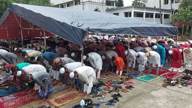 গোপালগঞ্জে পবিত্র ঈদ-উল-আযহার জামাত অনুষ্ঠিত