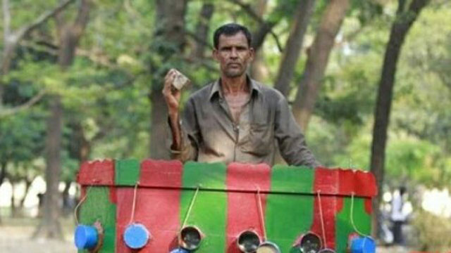 বিলুপ্তির পথে ঐতিহ্যবাহী বিনোদন বায়োস্কোপ