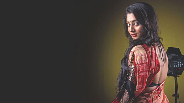 মেসির জন্য সারারাত ঘুমাবো না : অভিনেত্রী পূজা
