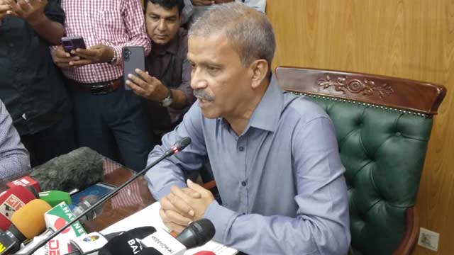 All harassment cases filed against those involved in the student quota reform movement will be withdrawn by August 31. Apart from that, the capital case will be withdrawn by August 15, i.e. by tomorrow, said Asif Nazrul, Adviser on Law, Justice and Parliamentary Affairs.