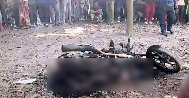 Newshunter24, Motorcycle, arson, Chuadanga,
